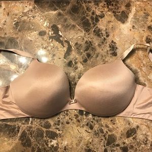 Victoria’s Secret lined Demi bra